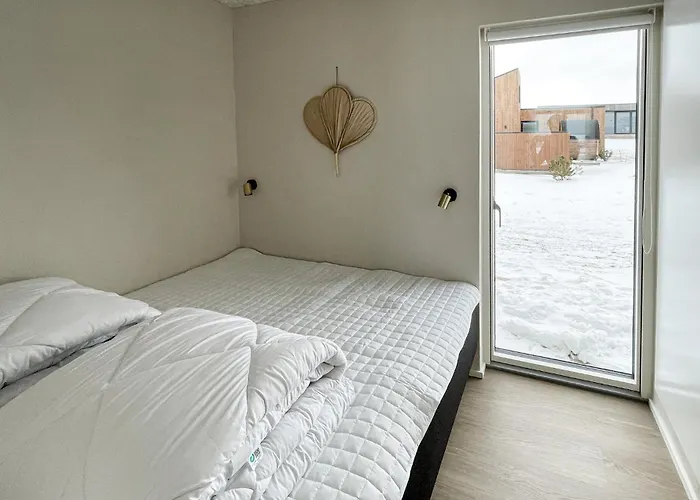 Beautiful In With Sauna Vakantiehuis